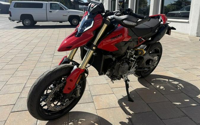 2027 Ducati Hypermotard V2 Ducati Red