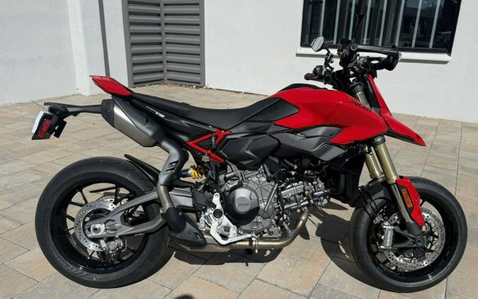 2027 Ducati Hypermotard V2 Ducati Red