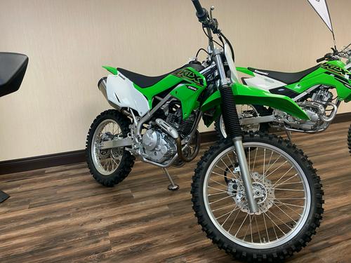 2021 Kawasaki KLX230R S Review (20 Fast Facts for Trail Bike Riders)