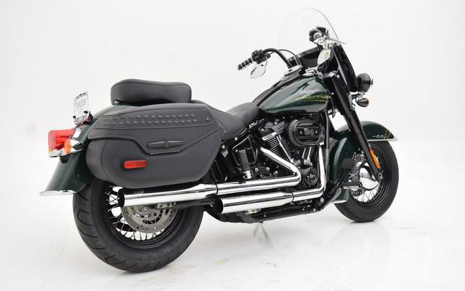 2019 Harley-Davidson® FLHCS - Heritage Classic 114