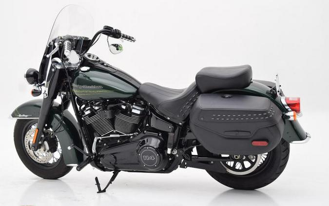 2019 Harley-Davidson® FLHCS - Heritage Classic 114