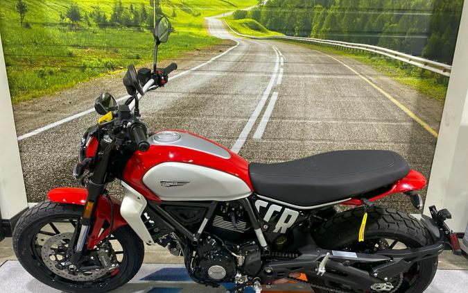 2025 Ducati Scrambler Icon