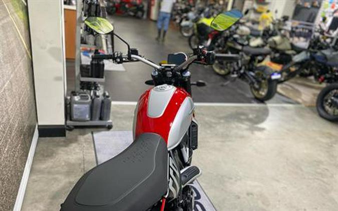 2025 Ducati Scrambler Icon