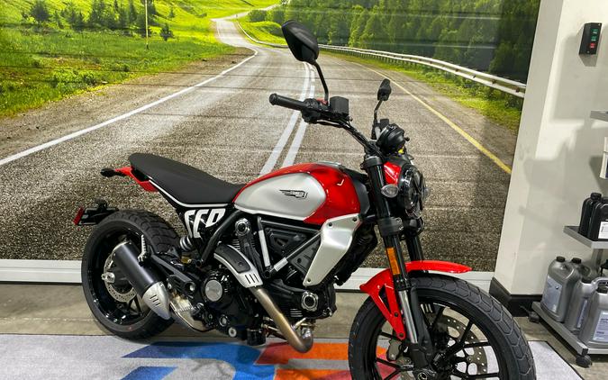 2025 Ducati Scrambler Icon