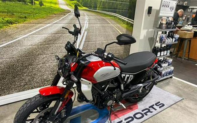 2025 Ducati Scrambler Icon