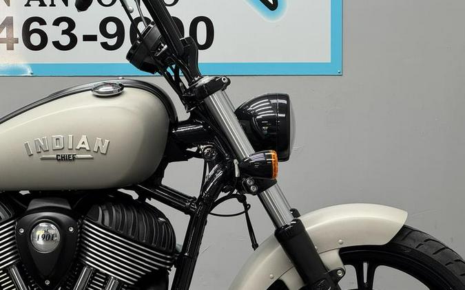2023 Indian Motorcycle® Chief® Silver Quartz Smoke