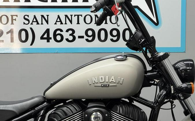 2023 Indian Motorcycle® Chief® Silver Quartz Smoke