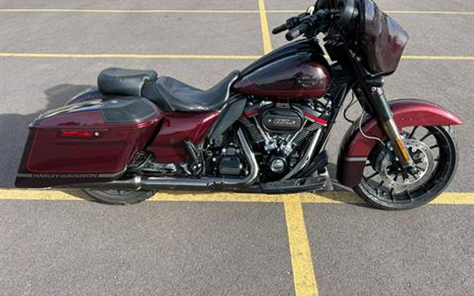 2019 Harley-Davidson CVO™ Street Glide®