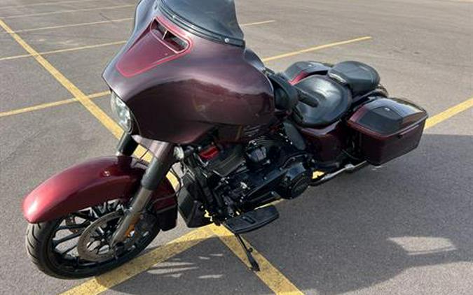 2019 Harley-Davidson CVO™ Street Glide®