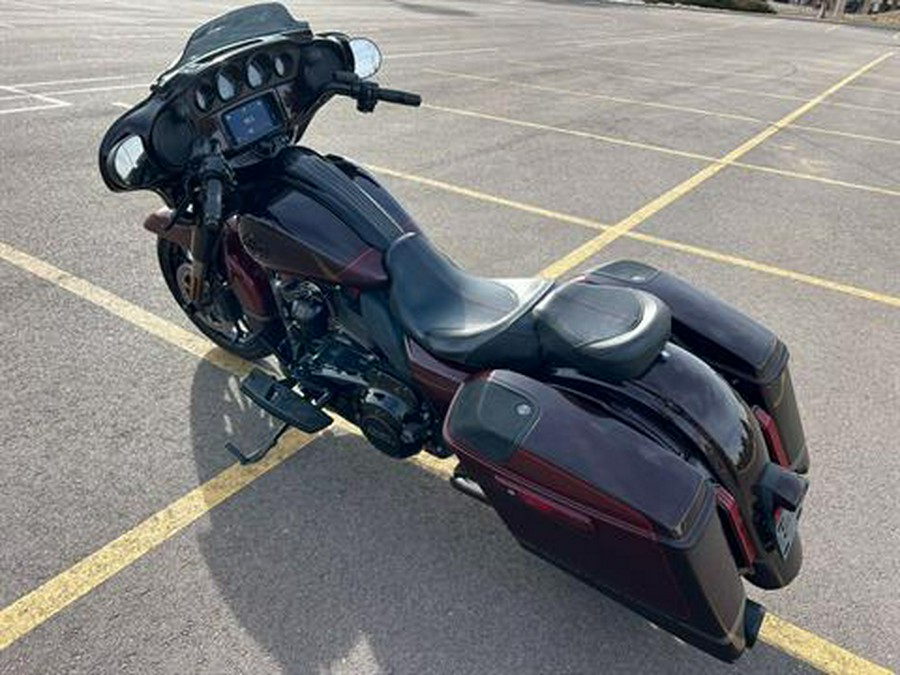 2019 Harley-Davidson CVO™ Street Glide®