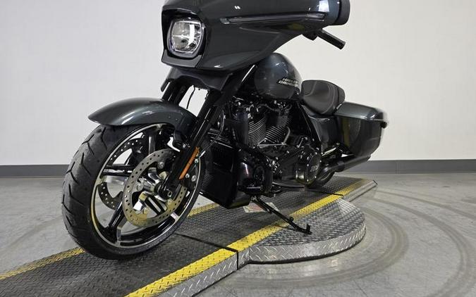 2025 Harley-Davidson® FLHX - Street Glide®