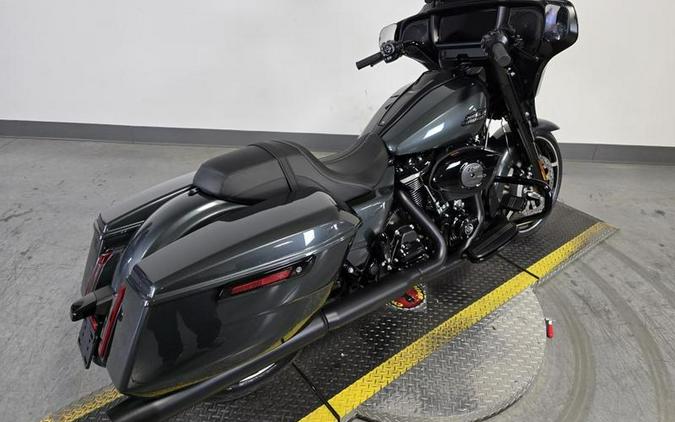 2025 Harley-Davidson® FLHX - Street Glide®