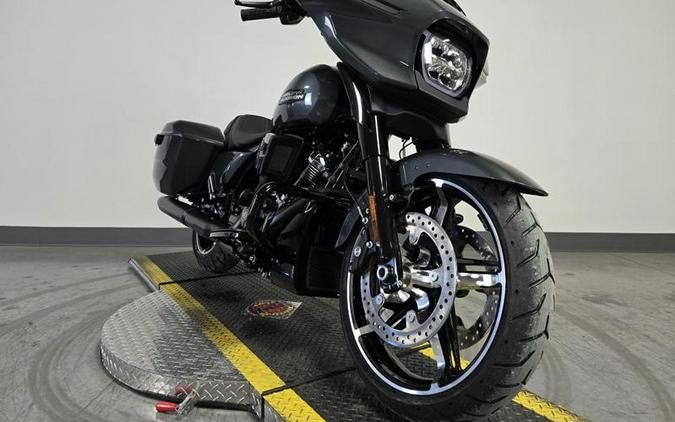2025 Harley-Davidson® FLHX - Street Glide®
