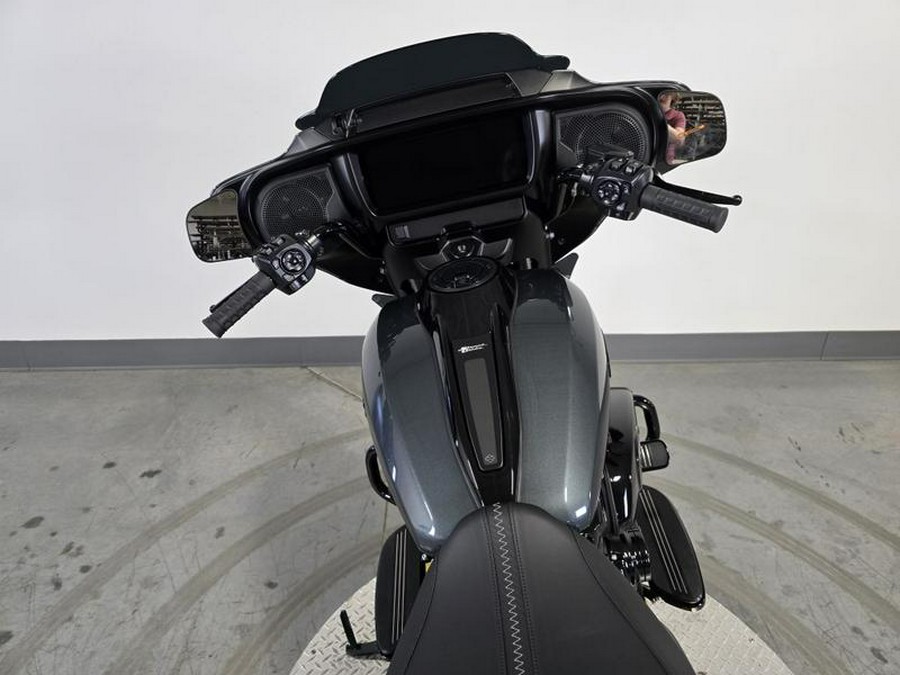 2025 Harley-Davidson® FLHX - Street Glide®