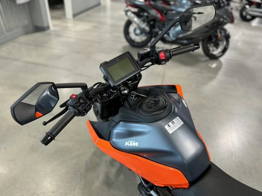 2024 KTM Duke