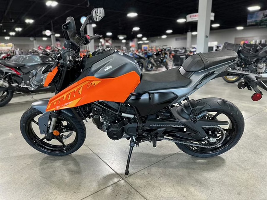 2024 KTM Duke