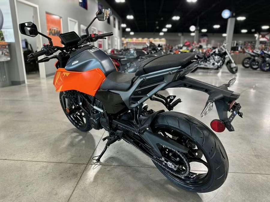 2024 KTM Duke