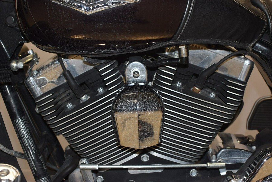 2015 Harley-Davidson Road King Classic