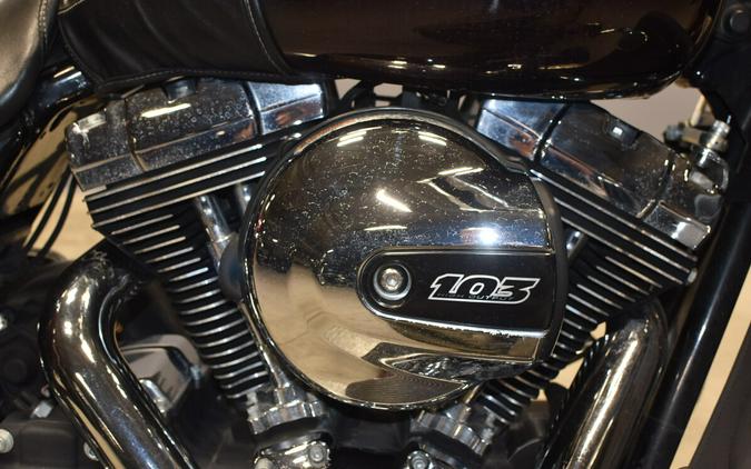 2015 Harley-Davidson Road King Classic