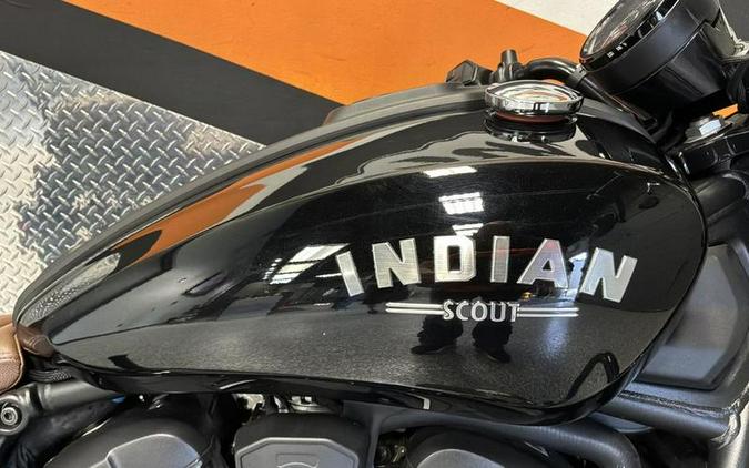 2025 Indian Motorcycle® Scout® Bobber Black Metallic