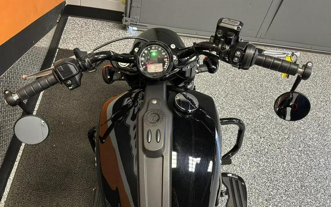 2025 Indian Motorcycle® Scout® Bobber Black Metallic