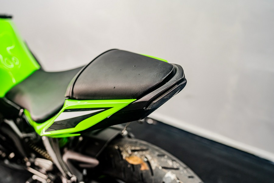 2015 Kawasaki Ninja® ZX™-6R ABS 30th Anniversary