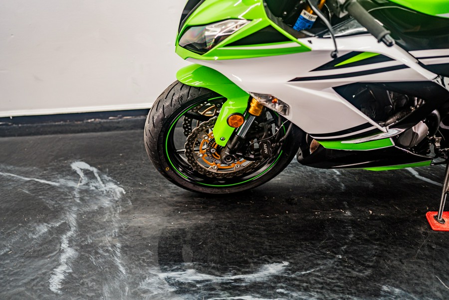2015 Kawasaki Ninja® ZX™-6R ABS 30th Anniversary