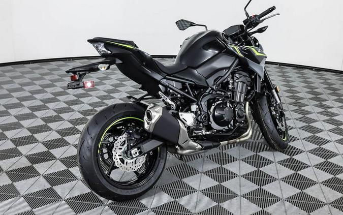 2024 Kawasaki Z900 ABS Metallic Spark Black/Metallic Matte Dark Gray