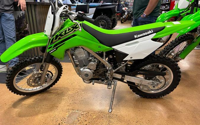 2021 Kawasaki KLX140R F Review: Off-Road Motorcycle Test