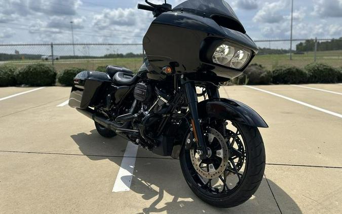 2023 Harley-Davidson Road Glide Special Review [120th Edition]