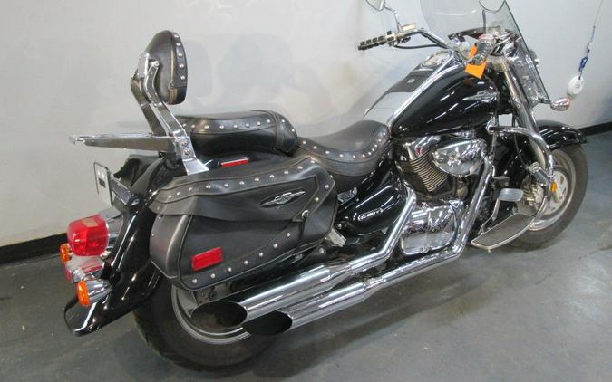 2005 Suzuki Boulevard C90T