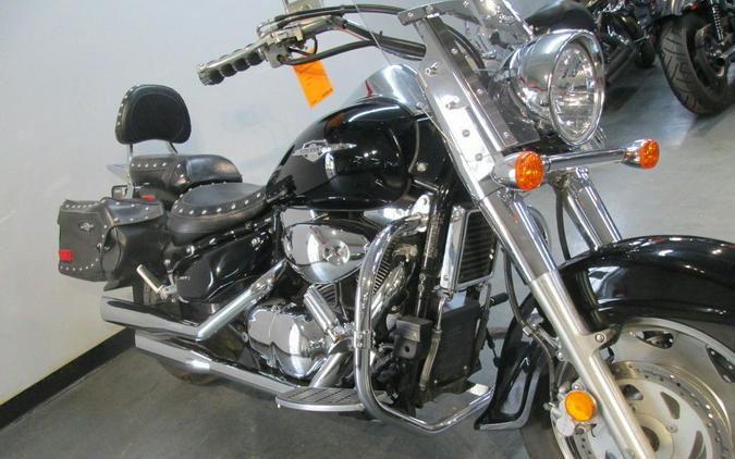 2005 Suzuki Boulevard C90T