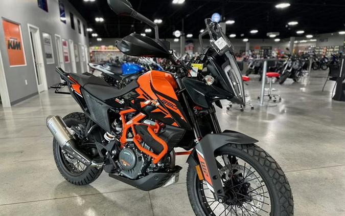 2024 KTM Adventure 390
