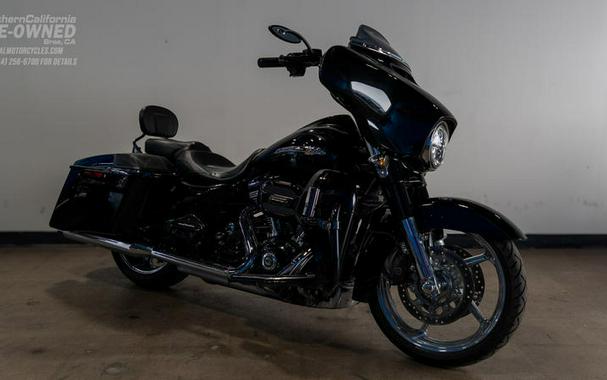 2015 Harley-Davidson® FLHXSE - CVO™ Street Glide®