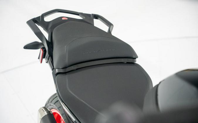 2024 Ducati Multistrada V2 Thrilling Black