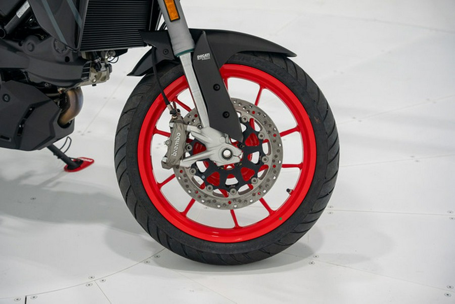 2024 Ducati Multistrada V2 Thrilling Black