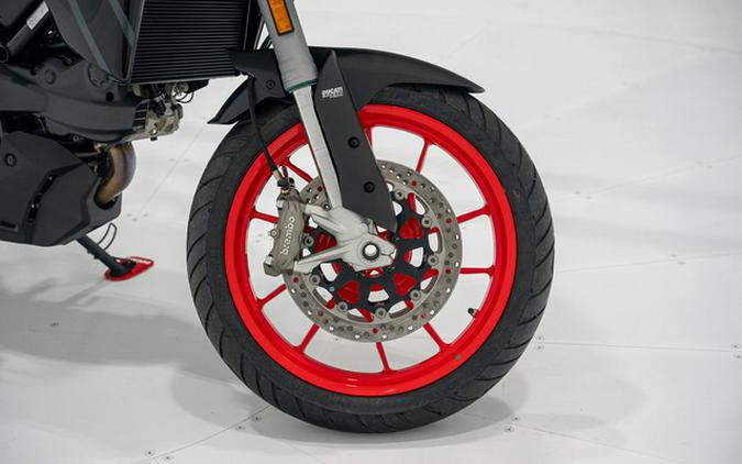 2024 Ducati Multistrada V2 Thrilling Black