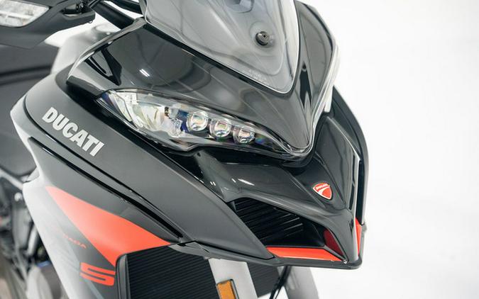 2024 Ducati Multistrada V2 Thrilling Black