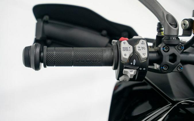 2024 Ducati Multistrada V2 Thrilling Black