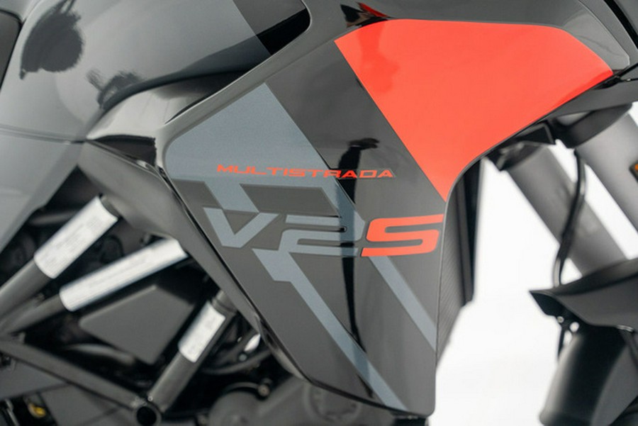 2024 Ducati Multistrada V2 Thrilling Black