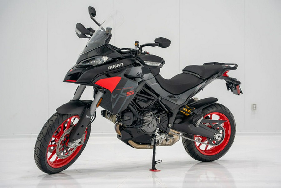2024 Ducati Multistrada V2 Thrilling Black