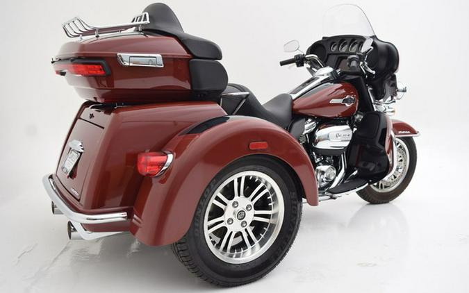2024 Harley-Davidson FLHTCUTG - Tri Glide Ultra