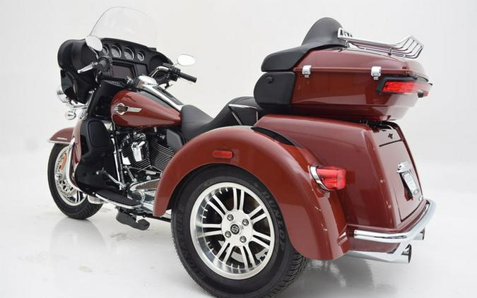 2024 Harley-Davidson FLHTCUTG - Tri Glide Ultra