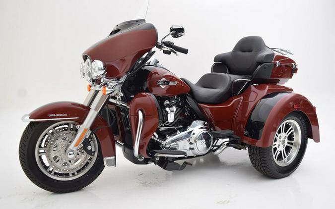 2024 Harley-Davidson FLHTCUTG - Tri Glide Ultra