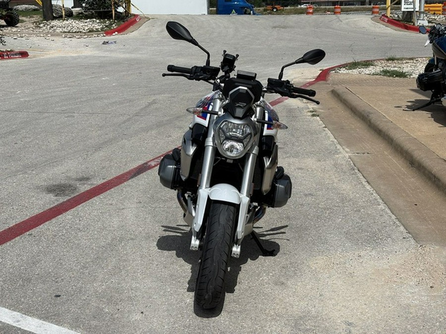 2022 BMW R 1250 R Light White Racing Blue Racing Red