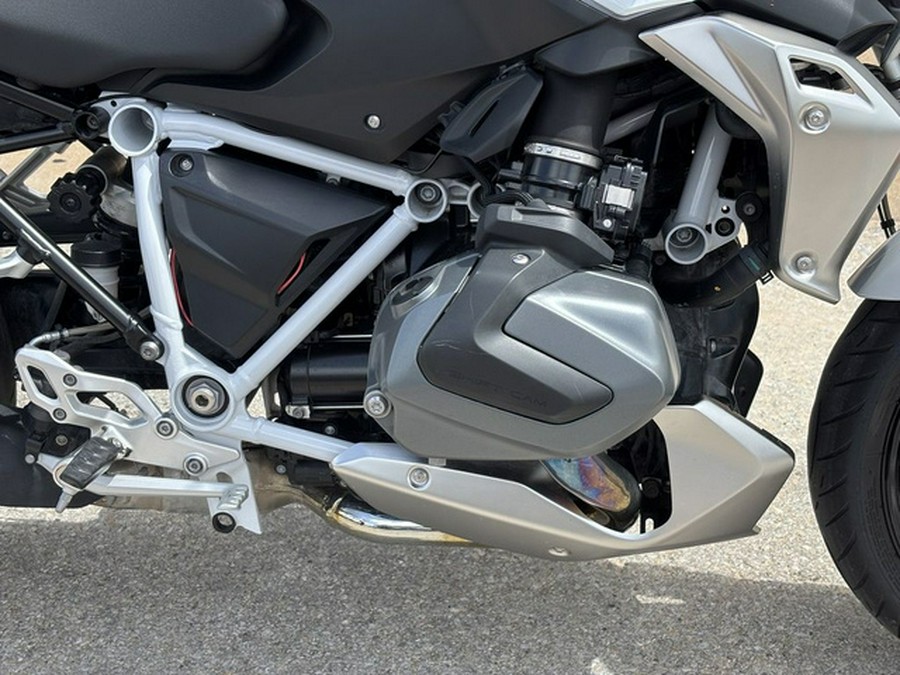2022 BMW R 1250 R Light White Racing Blue Racing Red