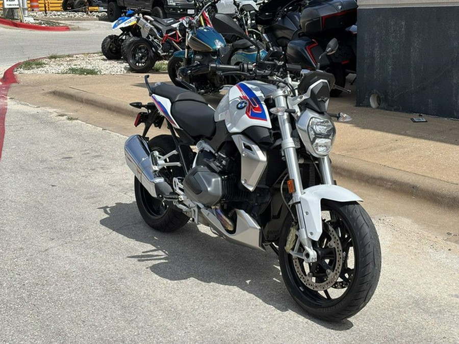 2022 BMW R 1250 R Light White Racing Blue Racing Red