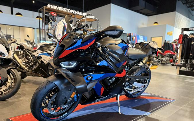 2026 BMW Motorrad M 1000 RR BLACK