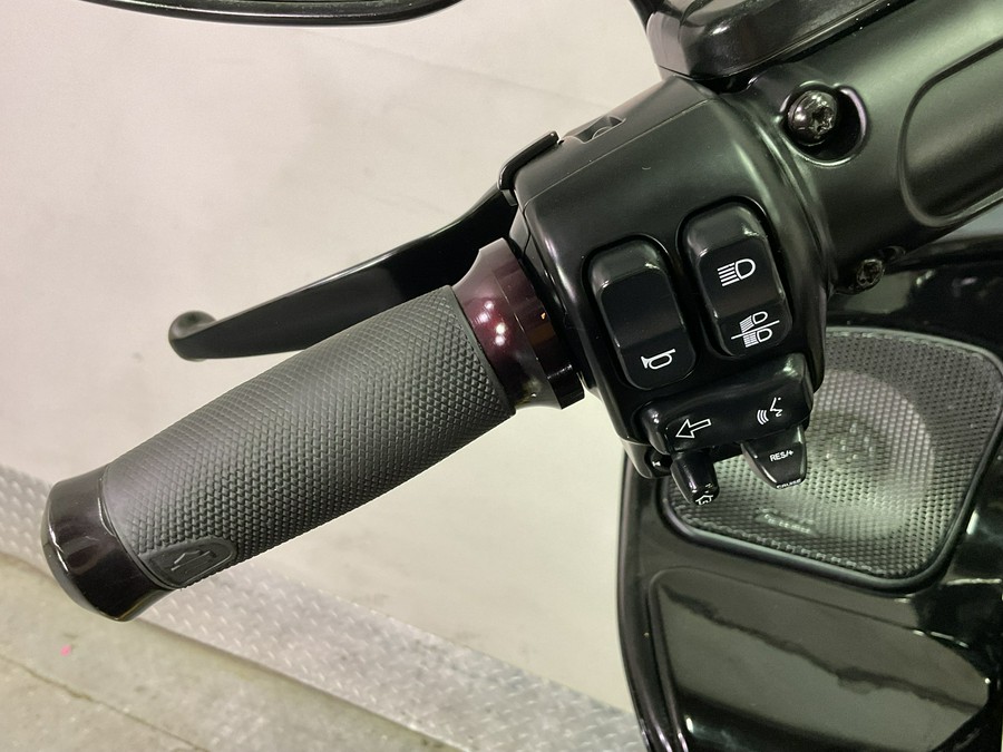 2018 Harley-Davidson Road Glide® Special