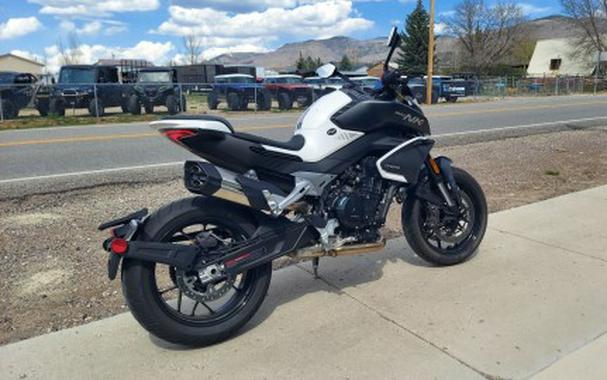 2024 CFMOTO 800NK